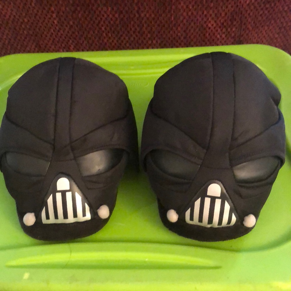 Star Wars Darth Vader slippers size large